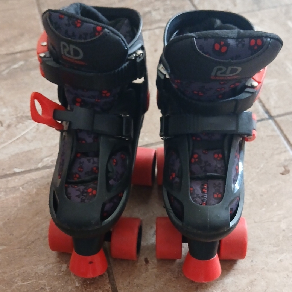 RD Kids Roller Skates - Black and Red